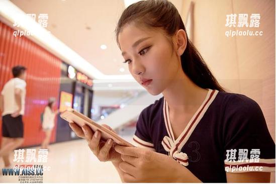 开启爱丝的原图之旅，依美人一现，脑洞大开，哈哈！