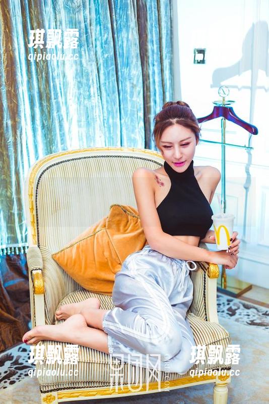 GIRLT果团网 - 高清瞧王语纯的瑜伽：我倒下的时候刚好撞上了我的懒惰！