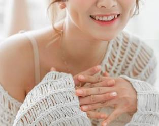 IMiss爱蜜社 - 萌白酱的婚纱写真：私拍带来的花样年华
