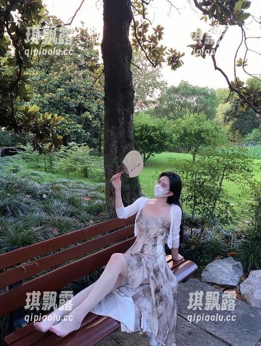 July芝岚 微密圈 - 图集有点不正经,July芝岚学妹が大活跃中!