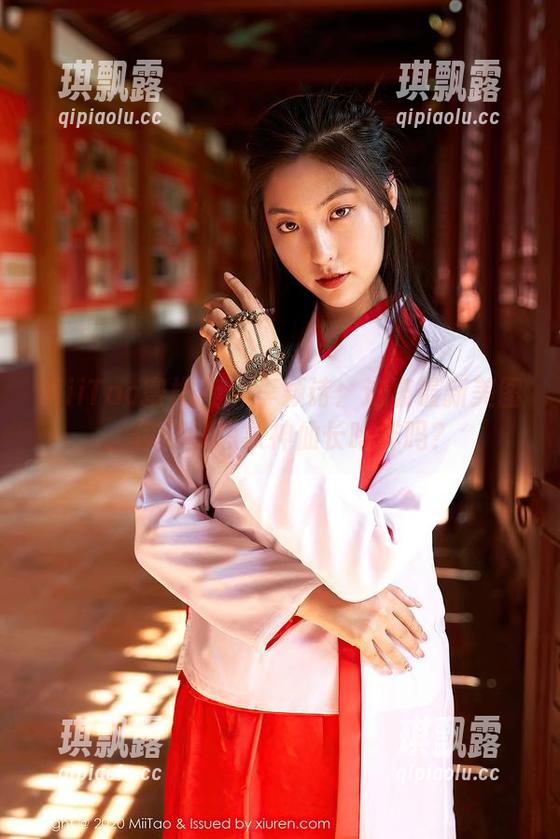 MiiTao蜜桃社-李颖诗 MiiTao蜜桃社 - 李颖诗:这波最新美图,你可以想象神仙长啥样吗?