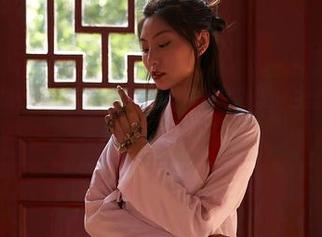 MiiTao蜜桃社 - 绯月樱-Cherry最新写真集：白丝，今天的你是白丝女神吗？
