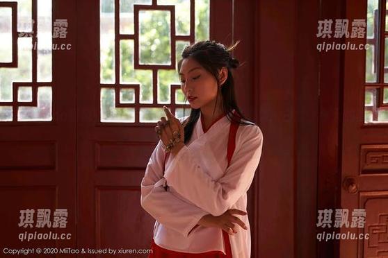 MiiTao蜜桃社 - 绯月樱-Cherry最新写真集：白丝，今天的你是白丝女神吗？