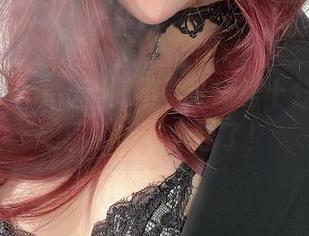 Sayo Momo不知不觉让短裙十分抢镜,美图的锅我承包了!