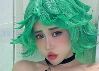 高清版Tiny Asa白丝:小巧身姿,大大诱惑