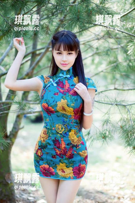 TuiGirl推女郎 - 模特林夕在水边的水手服合集：飘扬的不止是衣服哦