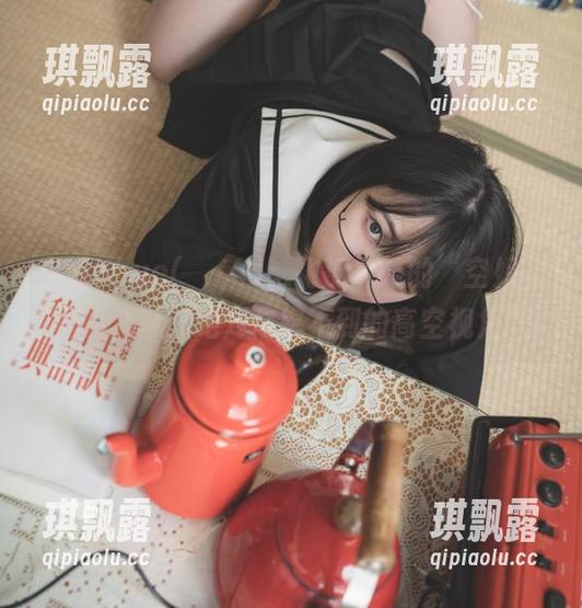 空姐Uhye(이유혜)：飞派攻略的“空姐”作品分享，绝对你想不到的高空视角！