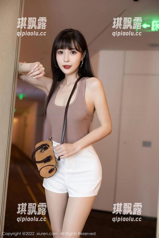 Xiuren秀人网 - 周慕汐的皮衣造型——穿得真是大胆，原图我咋就停不下来呢？