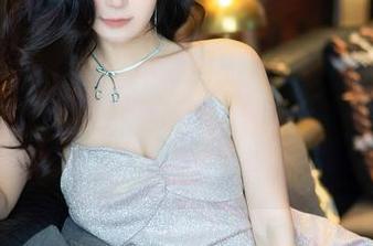 Xiuren秀人网 - 当空姐变成了博主，周慕汐的套图让人羡慕嫉妒恨，不小心就要掉进她的云海。