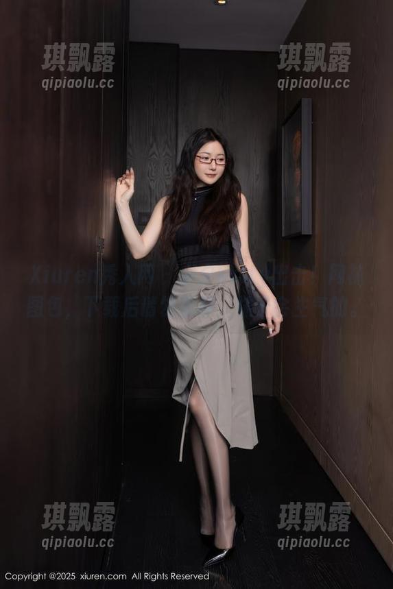 Xiuren秀人网 - 小夕Kitty出击！网袜图包，下载后请勿扔掉，袜子会生气的。