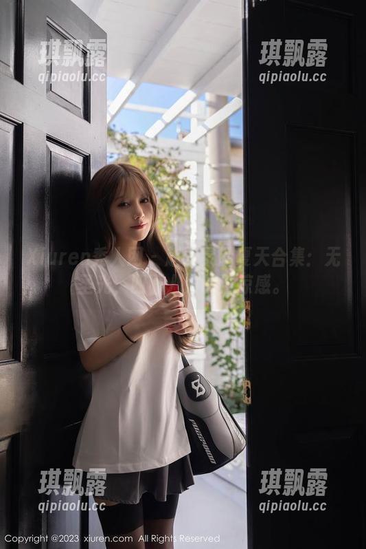 Xiuren秀人网 - 赵万灵的夏天合集：无圣光，四面八方的清凉感。
