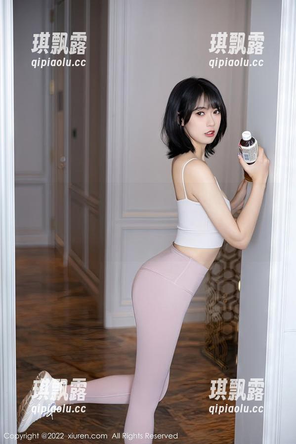 Xiuren秀人网 - 分享一下陆萱萱cecillia的裸足新发布，我觉得要是多加点小物件就好了！