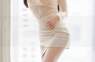YouMi尤蜜荟 - 小海臀Rean的空姐写真图包，坐好，准备起飞！