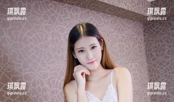 YouWu尤物馆 - 陆萱萱Cecilia在路上的每一张旅拍图片，全部都是“优质资源”！