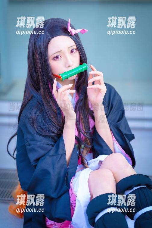 kitaro绮太郎 当kitaro绮太郎的镜头遇到学妹,私房图包变得有一点儿小撩。