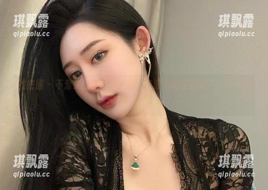 不爱笑的赛琳 微密圈 - 不爱笑的赛琳穿校服,资源来得刚刚好——可还会再见?