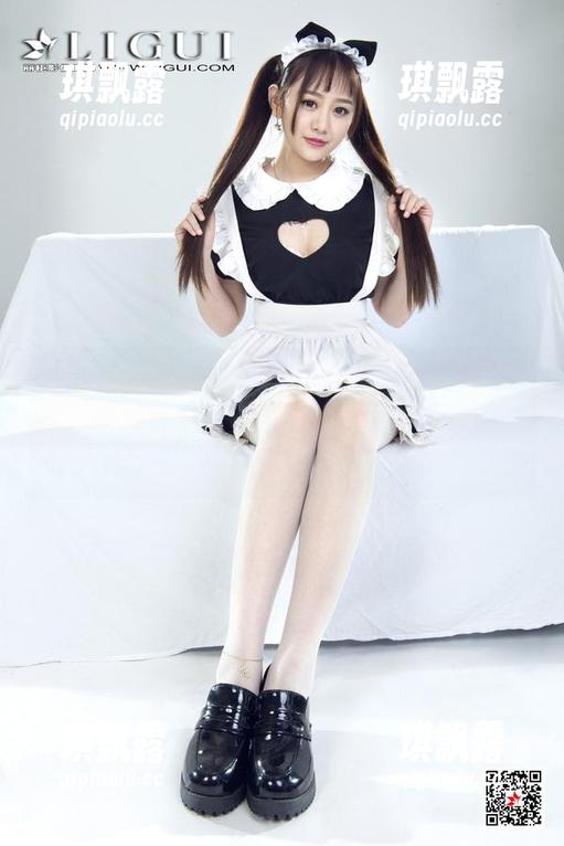 丽柜 - 子晴带你看女仆：私拍中的每个角度，都透着一丝不苟的“抄袭”，哈哈，原图真难得。