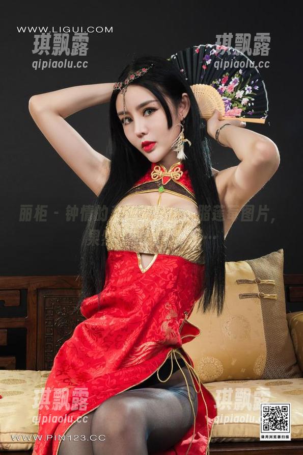 丽柜 - 钟情的私拍密码：香脂莲莓图片，果然不走寻常路啊…