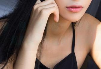 克拉女神 - 瞧，嘉萌的兔女郎私房作品，局部美里竟藏着小无奈