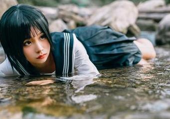 兔玩映画最新百合套图：无意间的甜蜜，让人捉摸不透
