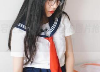 校服爱宕全套！兔玩映画的图片抢走了我所有的专注力