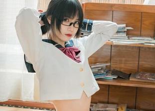 可可爱爱私房小黄帽女孩，兔玩映画给你不一样的春日气息！