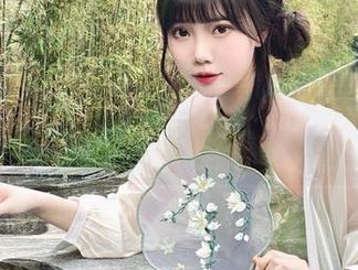 原图直击：眼镜后的大肉丸Amiee，藏着多少她不愿说的心思？