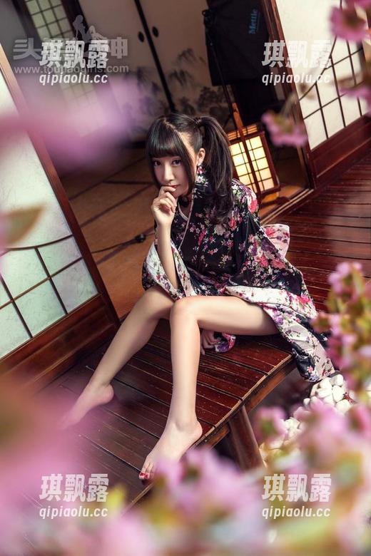 头条女神-小晴子 头条女神 - 小晴子穿体操服,图库里藏着她的每个小细节,不多不少。