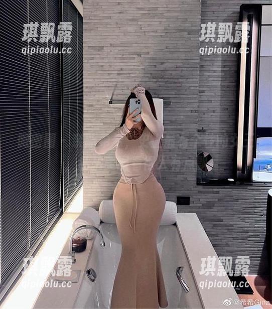 奈斯希希 微密圈 - 奈斯希希,史上最有个性的女王,私拍美图看得人有点飘