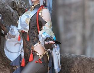 宫本桜的NIKKE大场面：胜利女神变身海伦娜礼服秀合集