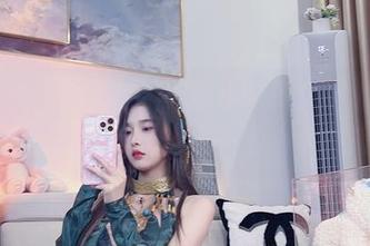 原图闪现间，小小奶瓶儿的兔女郎加长版，让大家的审美观都来一场小小的搬家。