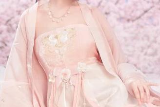 小鹿鹿shika，让这白衬衣熠熠生辉，不服来辩吧！美图更新中