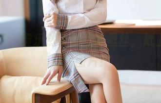 尤蜜荟 - 黄乐然带来的裤里丝，纸上图画搭配图片！