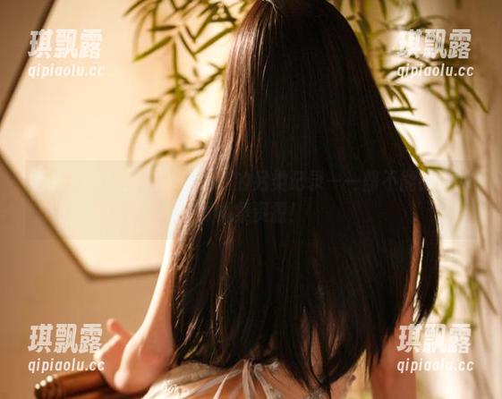 巧克力小圆面包入职培训的另类记录—一部不能错过的写真集资源！
