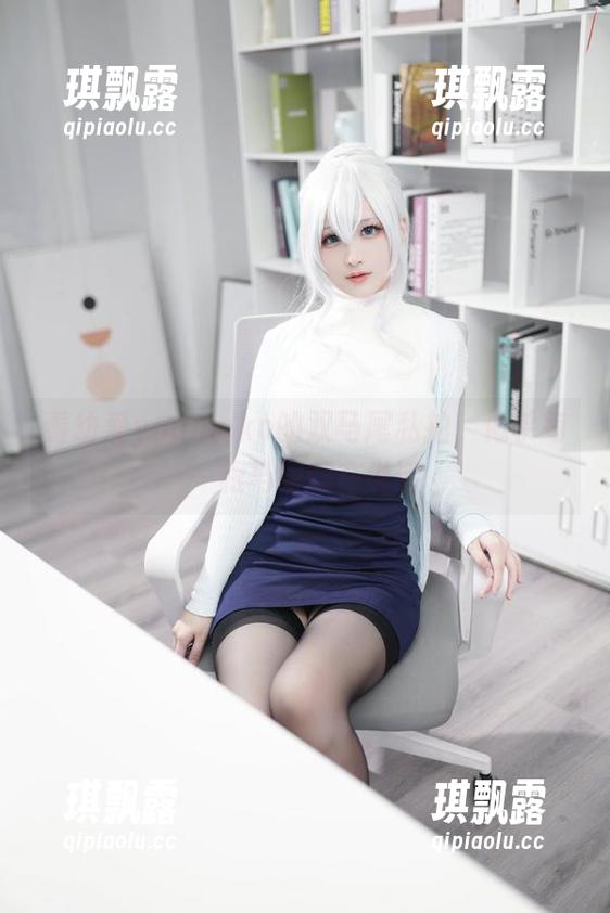 幼爱youmeko 看幼爱youmeko的双马尾私拍,似乎每一根马尾都在说话