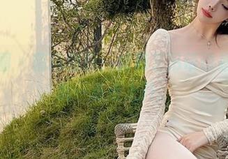 微密圈 - 精选图包：徐莉芝吊带诱惑，气氛一点点上升。