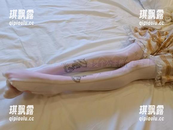 福利差点让我失态，看看想要个公主抱的白丝原图