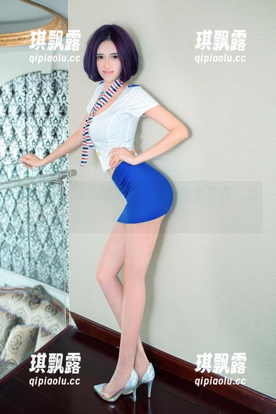 推女郎 - 谭冰的网袜：一组高清写真，致命的挑逗