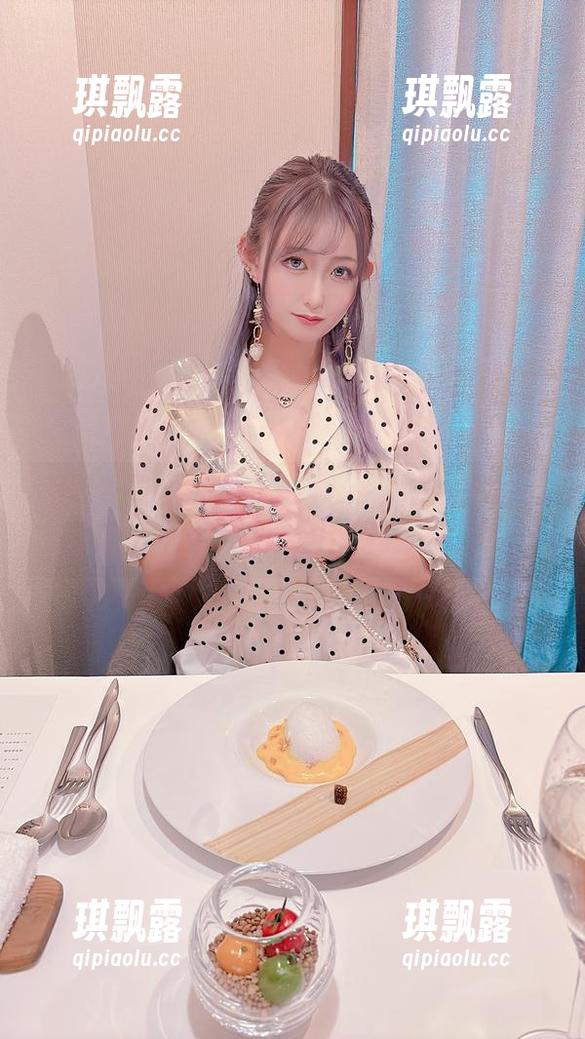 月城委员会 月城委员会和她的妹妹联手,福利图片出的毫不含糊,个个都是亮点啊。
