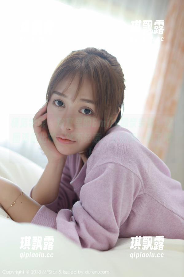 模范学院 - 浴室里的Emily顾奈奈酱：原图透露出的一丝不经意，太值得一看了吧！