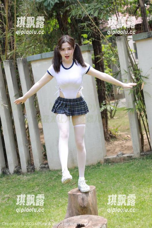 模范学院-NaNa_baby 模范学院 - NaNa_baby出的美足图包,实在太让人想多想几下啊….