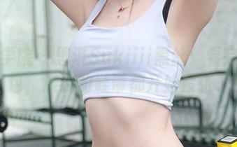 模范学院 - 思淇Sukiiii黑丝：看完这个图包，连我的鞋带都开始紧张了！