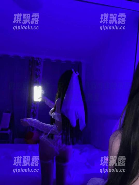 沈汝凡超哇塞 微密圈 - 总有一天,沈汝凡超哇塞的高跟鞋将被收藏在全集里