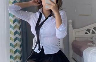 微密圈 - 套图来袭！洁己u与油亮白丝的意外“化学反应”！