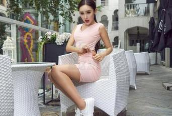 爱丝 - 不只是牛仔裤，瑶瑶还玩出了原图里的每个细节，快来收藏这波！