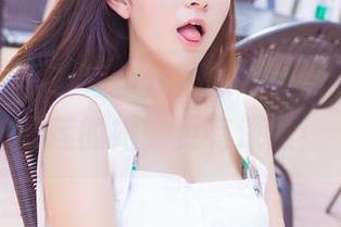 爱蜜社 - 下载程小烦不烦瑜伽全集，脚卧如莲的她，更有深意！