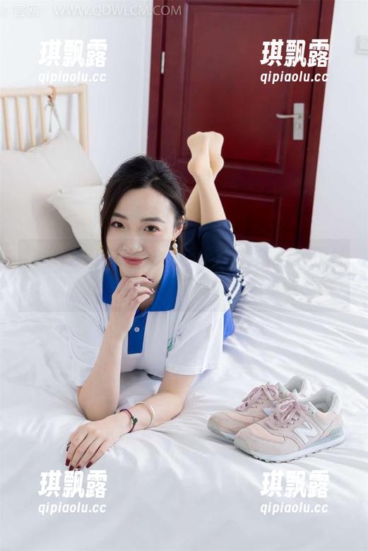 物恋传媒-小晴天 物恋传媒 - 面对小晴天的全套瑜伽,我只想说,图片很美,但我的身材不敢恭维