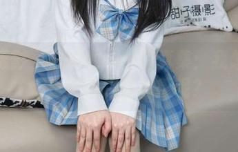 甜予摄影 - 澜澜的长靴写真集：我怎么觉得这长靴越看越撩呢？