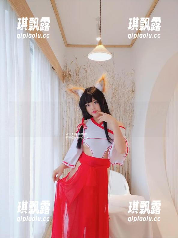 眼花缭乱的灰丝，白烨烨真会调动我的好奇心，持续曝光，继续关注中！