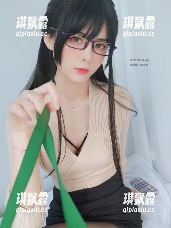 眼酱大魔王w 眼酱大魔王w的黑色蕾丝图集,下载前请自备香水!